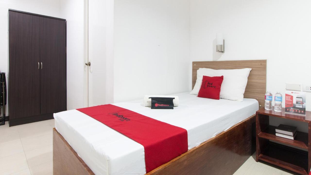 Reddoorz Plus Near Vigan City Commercial Center 외부 사진