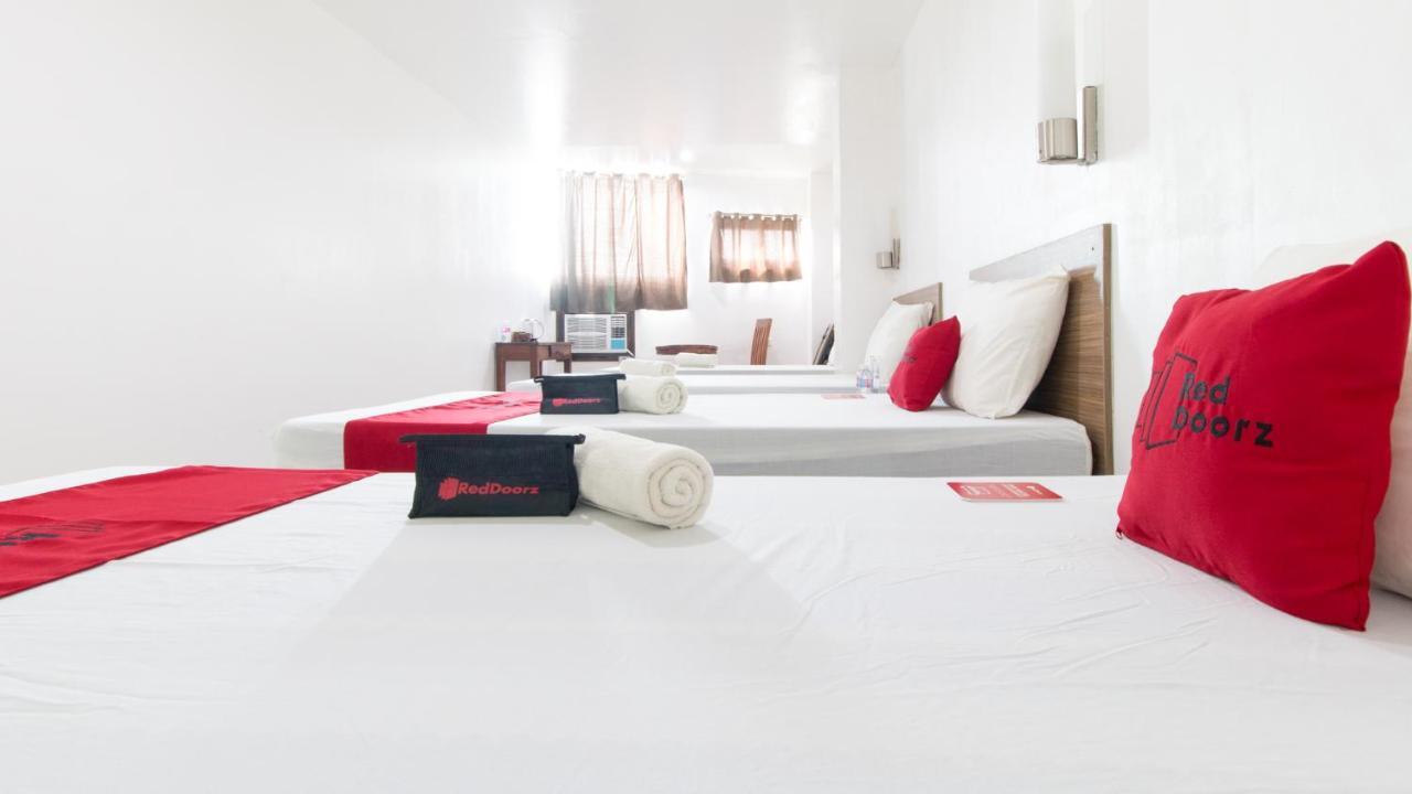 Reddoorz Plus Near Vigan City Commercial Center 외부 사진