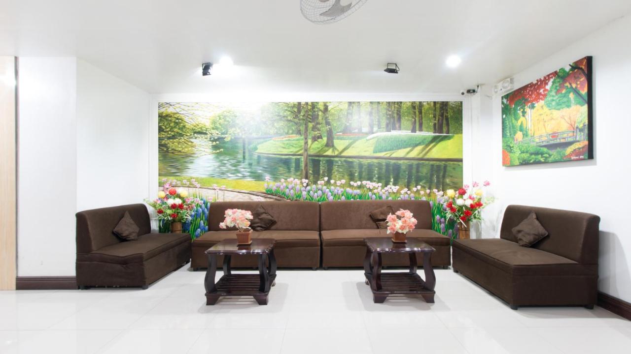 Reddoorz Plus Near Vigan City Commercial Center 외부 사진