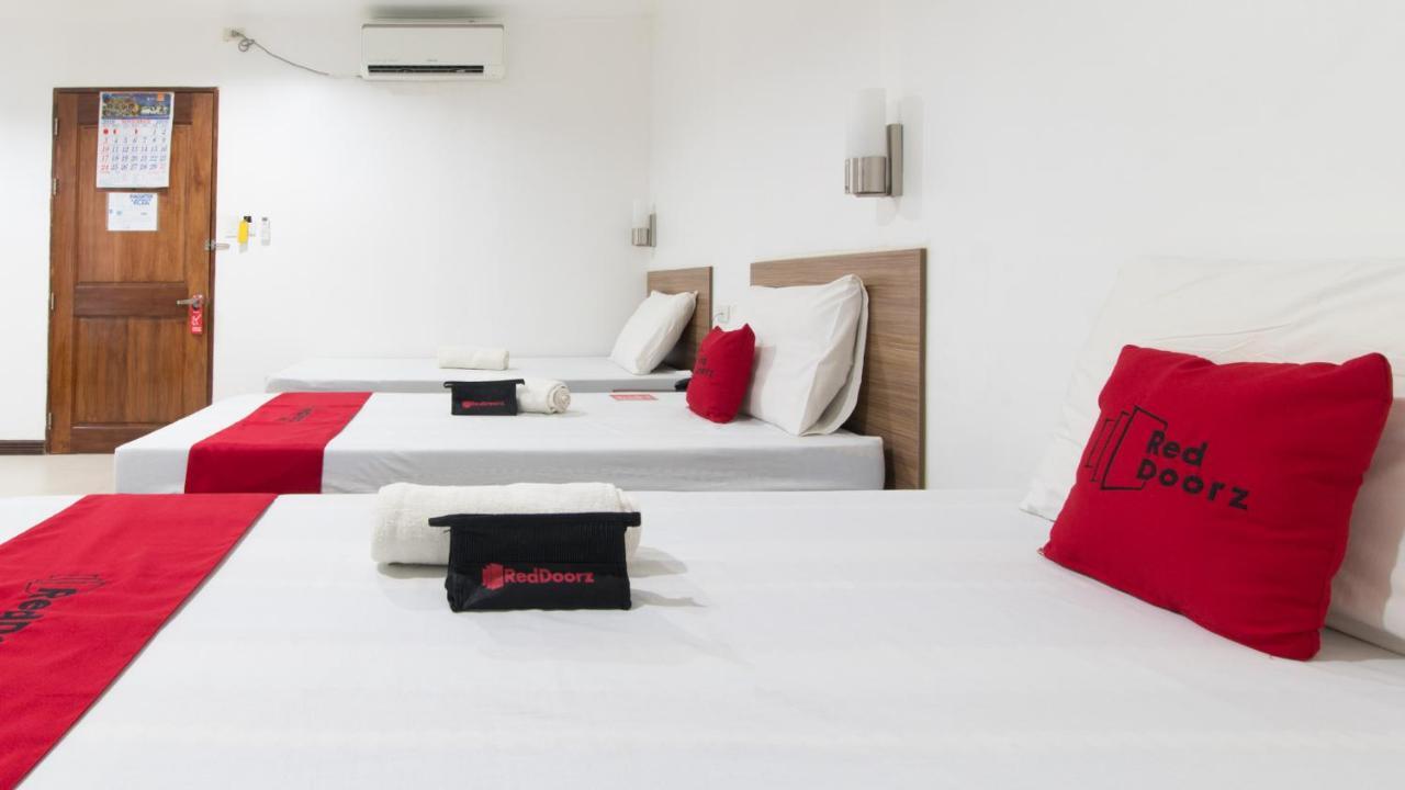 Reddoorz Plus Near Vigan City Commercial Center 외부 사진