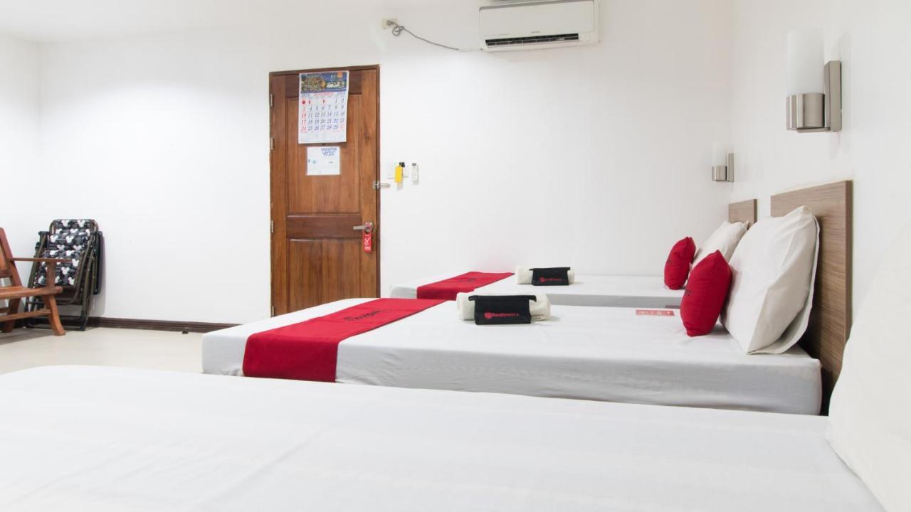 Reddoorz Plus Near Vigan City Commercial Center 외부 사진