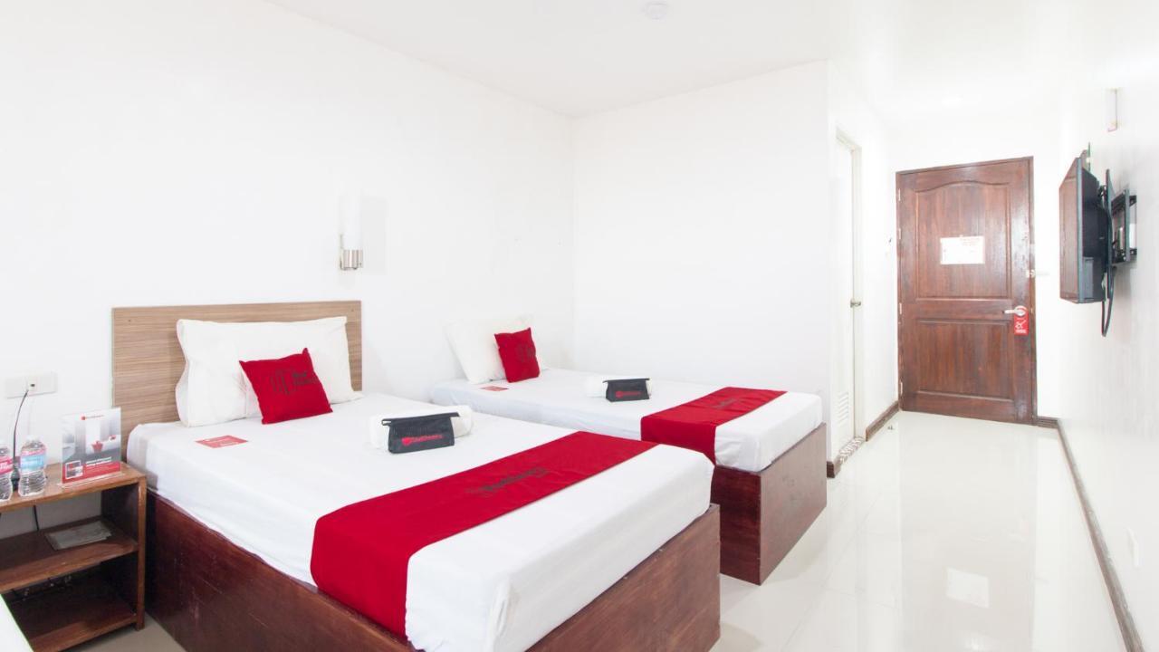 Reddoorz Plus Near Vigan City Commercial Center 외부 사진