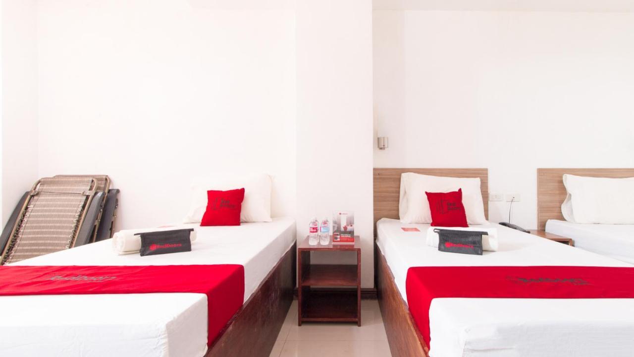 Reddoorz Plus Near Vigan City Commercial Center 외부 사진