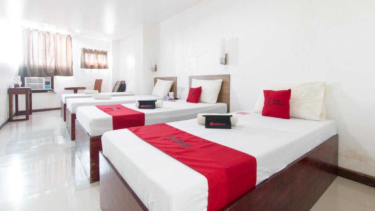 Reddoorz Plus Near Vigan City Commercial Center 외부 사진