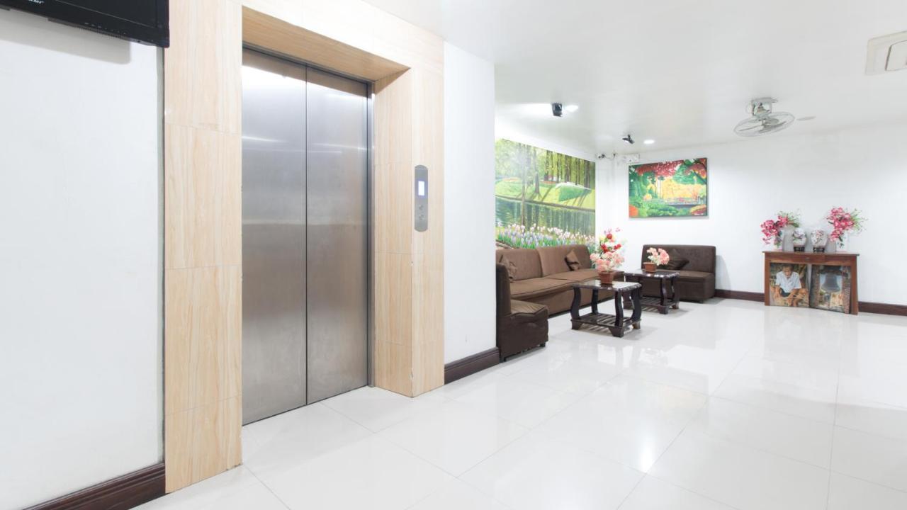 Reddoorz Plus Near Vigan City Commercial Center 외부 사진