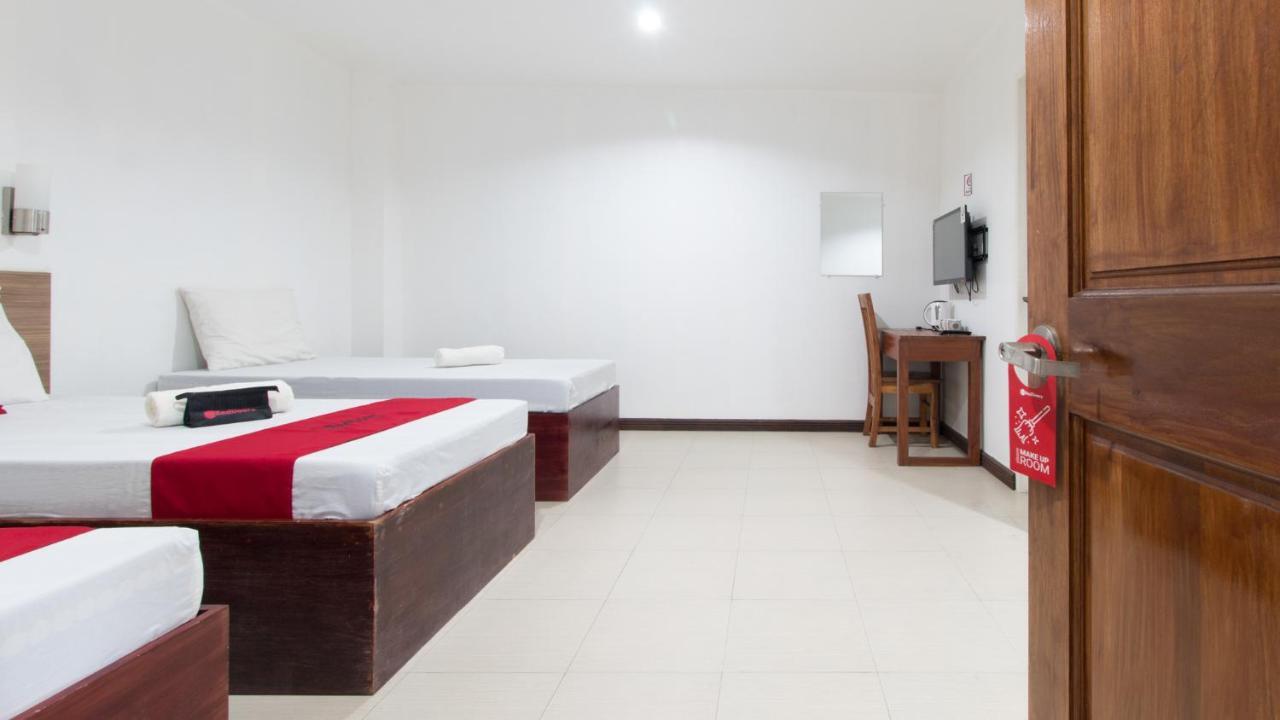 Reddoorz Plus Near Vigan City Commercial Center 외부 사진